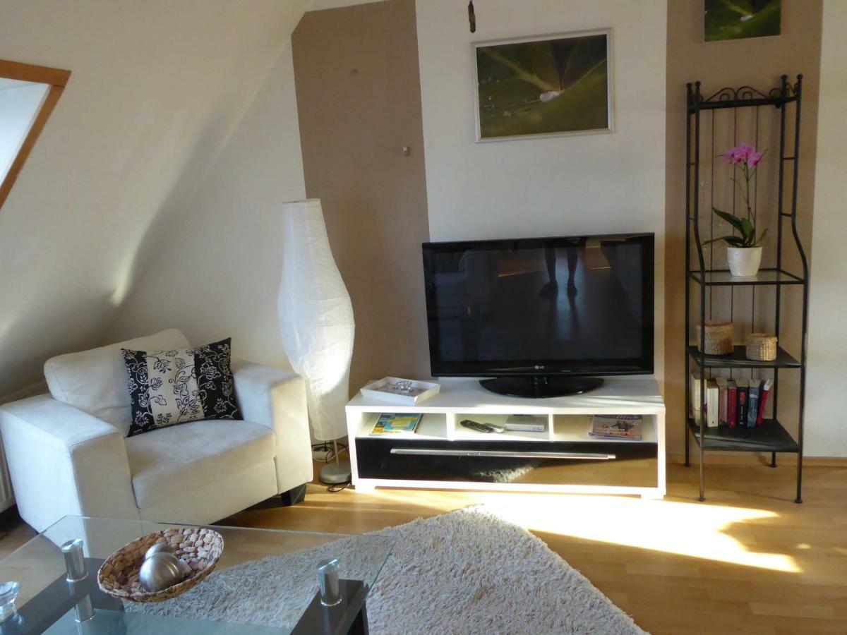 Ostseeferienwohnung Storchennest Dassow ภายนอก รูปภาพ